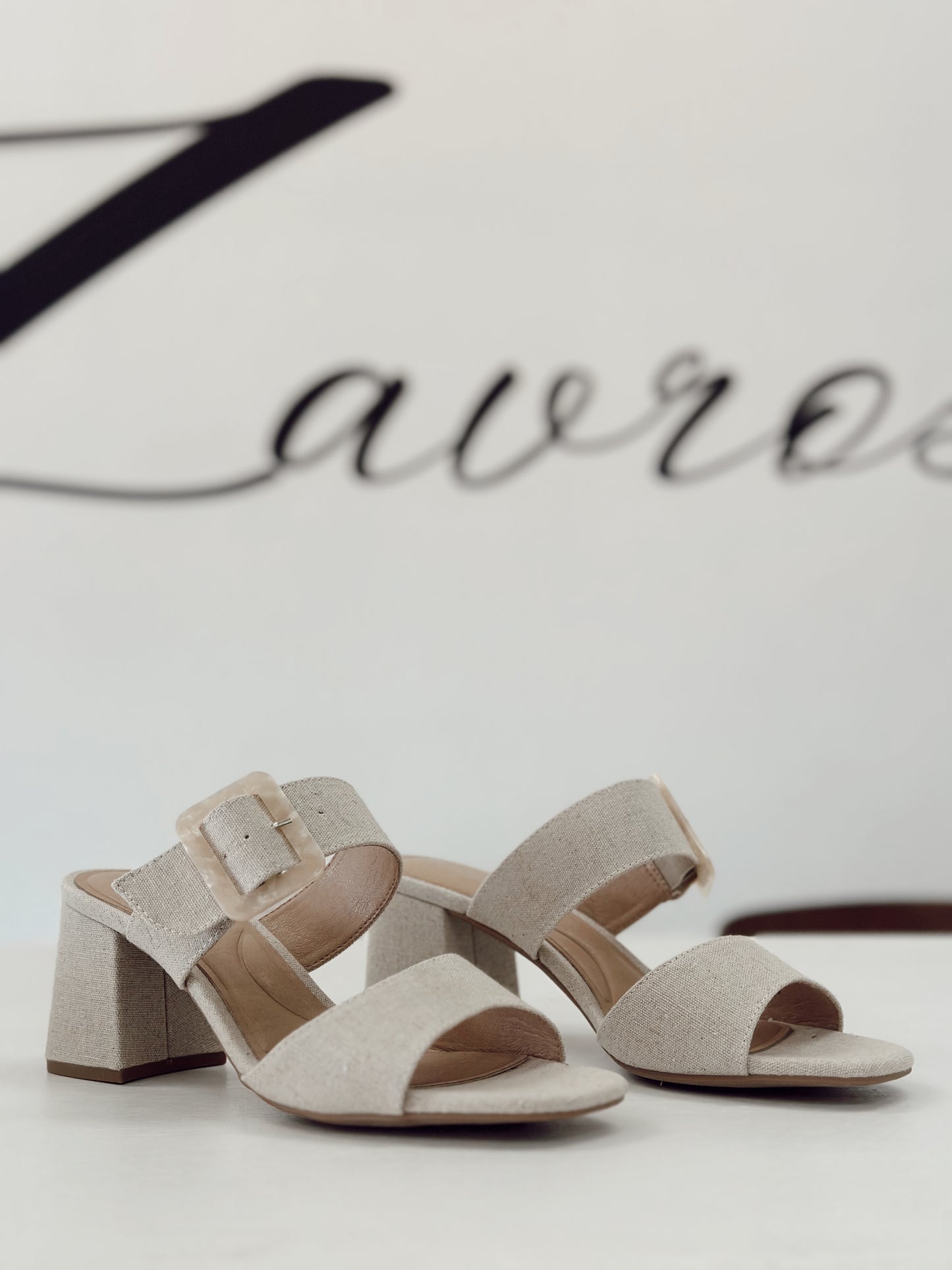 Sandy Shoe (Chinese Laundry)