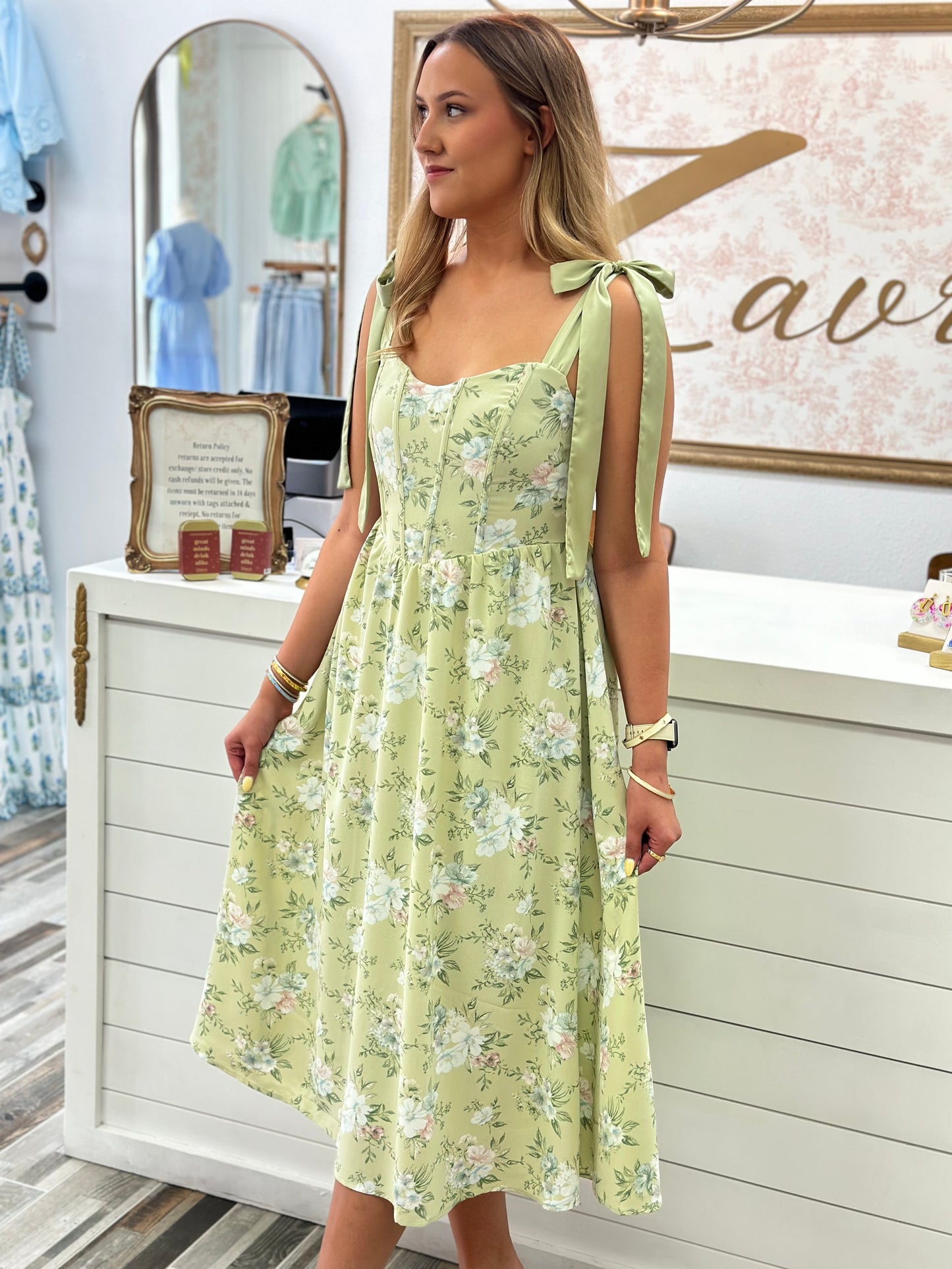 Lake side dress