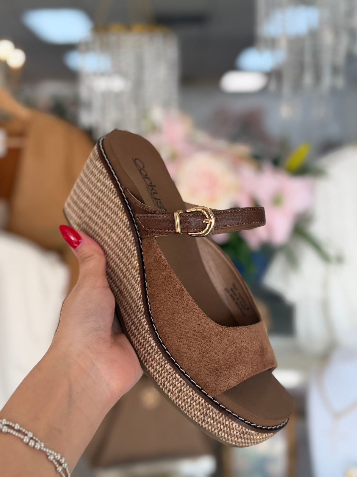Chestnut wedge