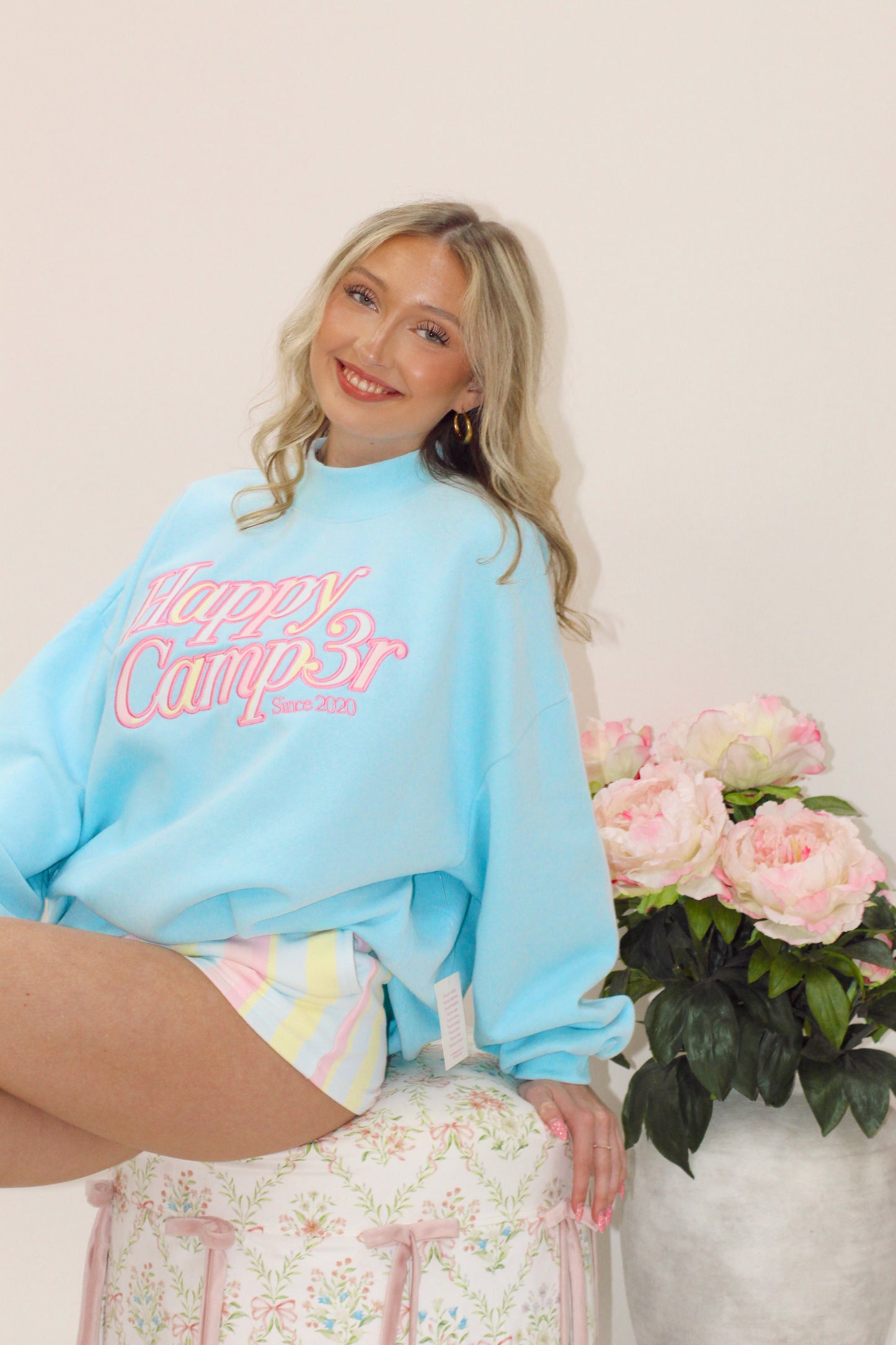 AQUA APPLIQUE MOCKNECK SWEATSHIRT