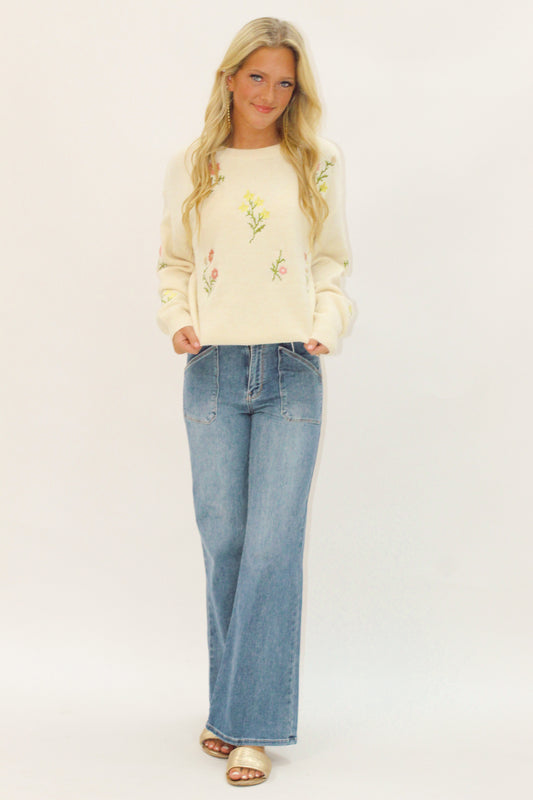 Bundle of roses Sweater